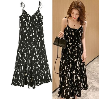 Đầm hai dây cổ chữ V hoạ tiết hoa thời trang