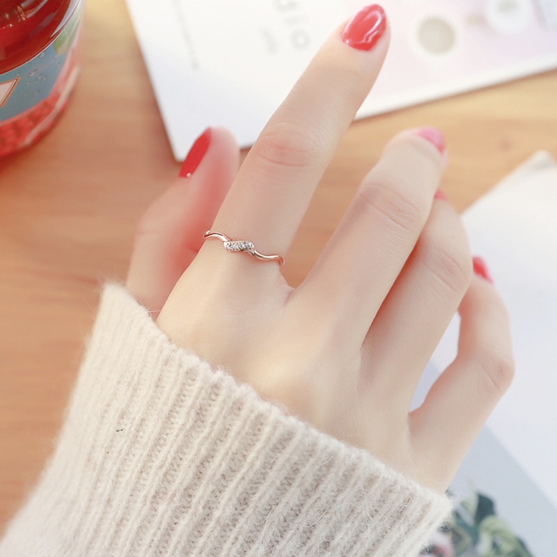 Nhẫn Đính Hôn Bằng Thép Titan Đính Đá Zircon Đơn Giản Thời Trang Cho Nữ