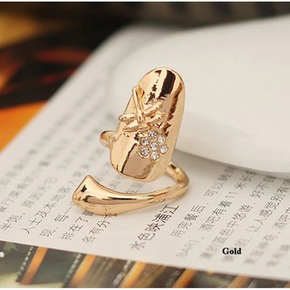 Nhẫn nữ đeo móng tay thiết kế siêu lạ mắt