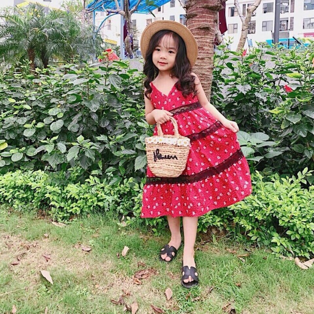 Váy đũi hoa tầng