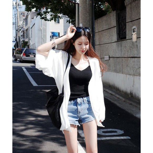 Áo khoác chiffon chống nắng màu trơn thời trang nữ tính | BigBuy360 - bigbuy360.vn
