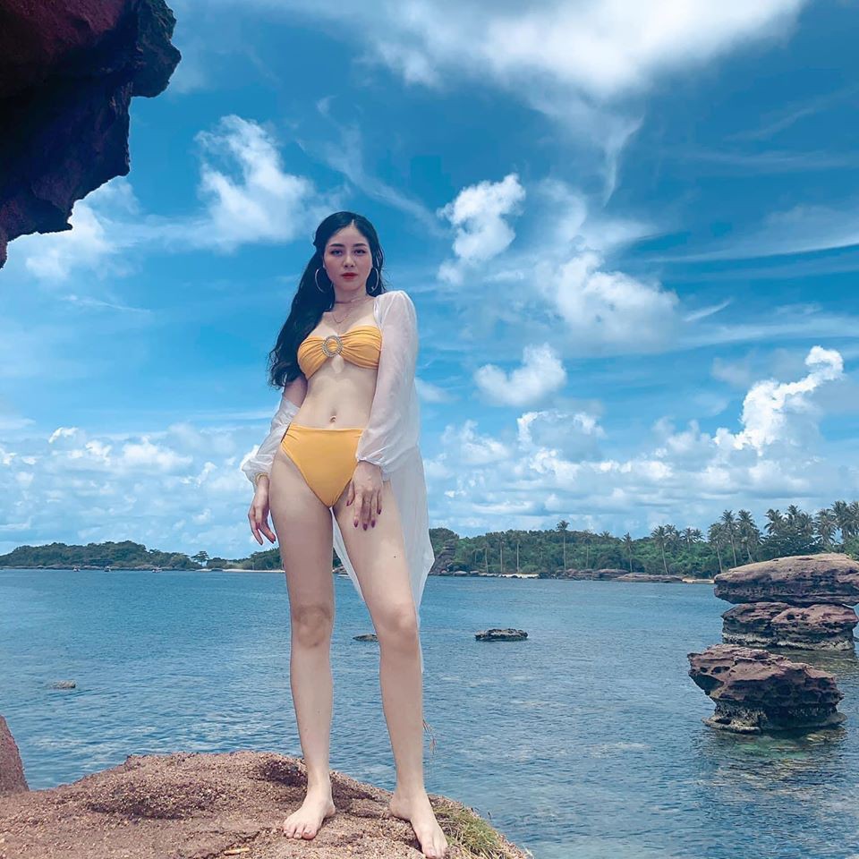 Bikini 2 mảnh buộc nơ bụng vân đá | BigBuy360 - bigbuy360.vn