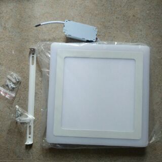 Đèn Led ốp nổi viền xanh