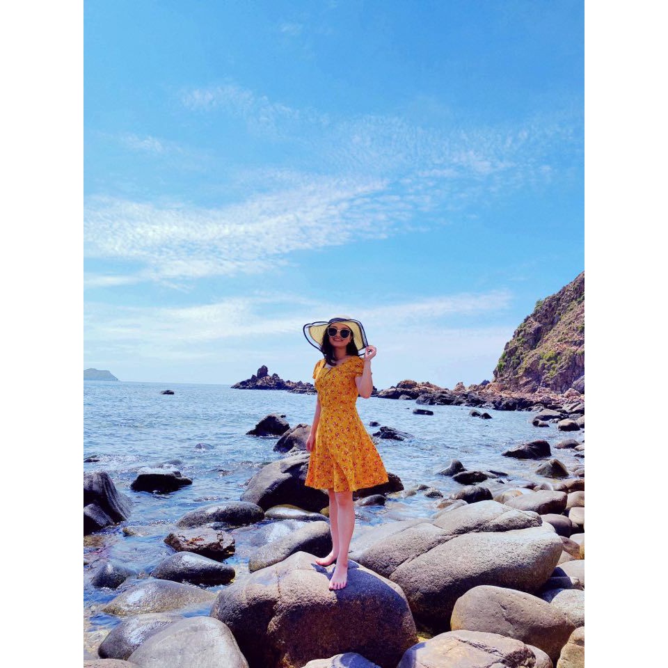 [Freeship] Váy Hoa Nhí, Váy hoa dáng xòe màu vàng cổ vuông đính khuy tay phồng đủ 4 size S M L XL e1058 [Ảnh thật] | BigBuy360 - bigbuy360.vn