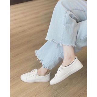 Giày lười sneaker cho nữ lên chân cực êm