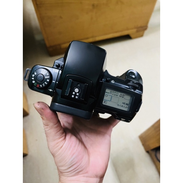 Máy ảnh film Canon EOS 5 tốc cao 8000 , chồng film , lấy nét điểm