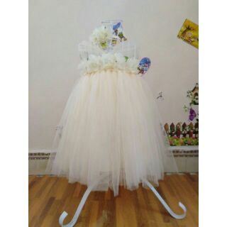 Đầm tutu trễ vai màu kem mã T02