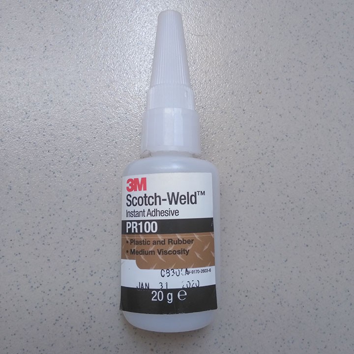 LỌ KEO NƯỚC DÁN NHỰA VÀ CAO SU TRONG XE Ô TÔ, 20g (3M Scotch-Weld PR100 - Dung Tích 20g)