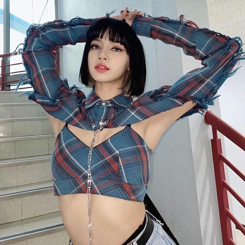 Set áo 2 dây croptop kẻ sọc caro xanh cổ V ôm bó ngực + choàng chống nắng tay dài sơ mi có cổ lisa blackpink ulzzang