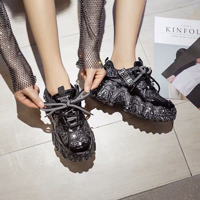 Giày Nữ 💖FREESHIP📛 Giày Thể Thao Độn Đế 5p Siêu Đẹp, Giày Nữ Sneaker Gồm combo 2 Đôi Dây Giày Đế Vảy Sơn Cực Hot | BigBuy360 - bigbuy360.vn