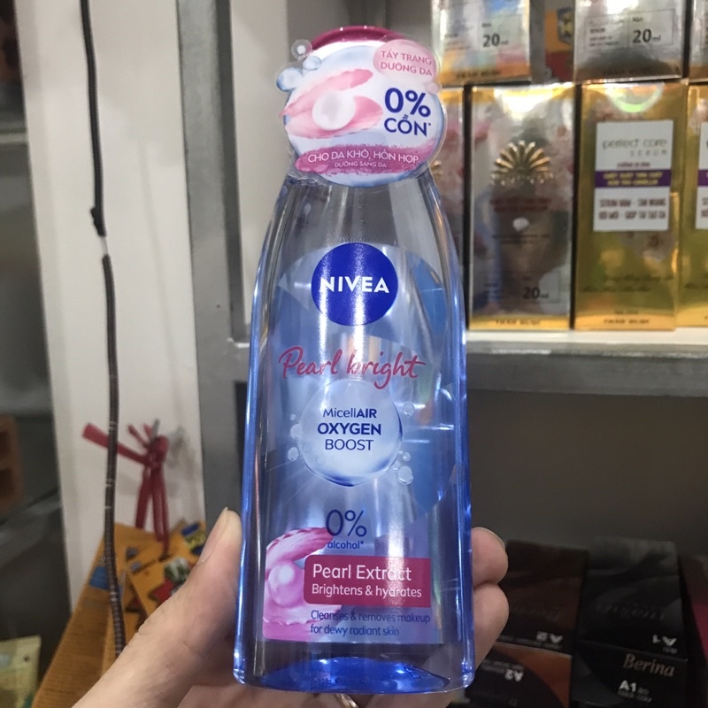 Nước tẩy trang NIVEA làm sáng da Pearl White Micellar Water (200ml)