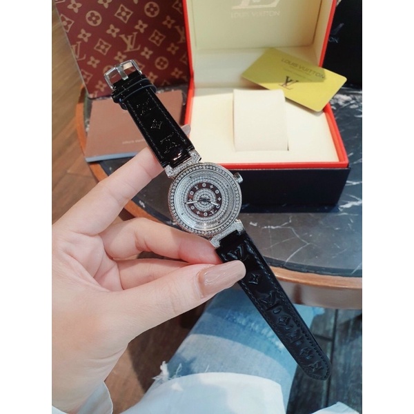 Đồng hồ nữ LV dây da 32mm