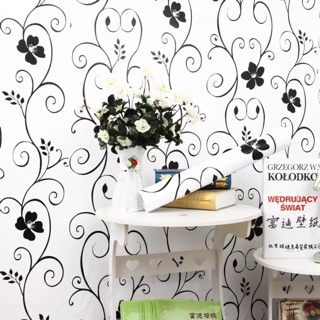 Giấy dán tường hoa văn đen trắng có keo 10m x45cm