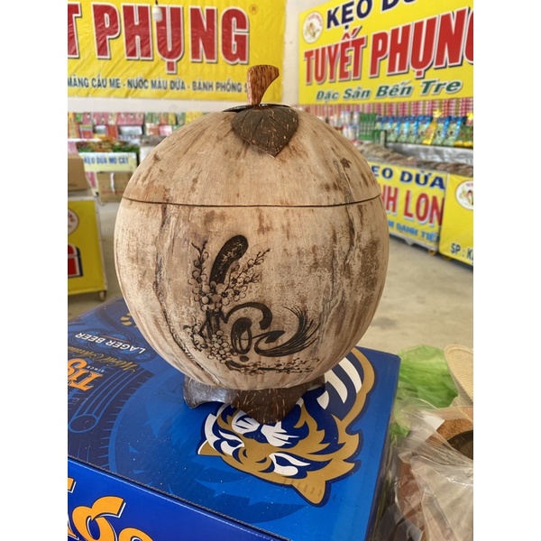 Vỏ Ủ Giữ Ấm Bình Trà Bằng Trái Dừa 1000ml - Mẫu Cà Da Khắc Lazes