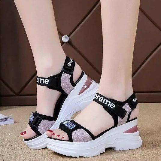 Giày nữ Giày Sandal Thể Thao Đế Xuồng Dày Nâng Chiều Cao Mùa Hè Phong Cách Mới