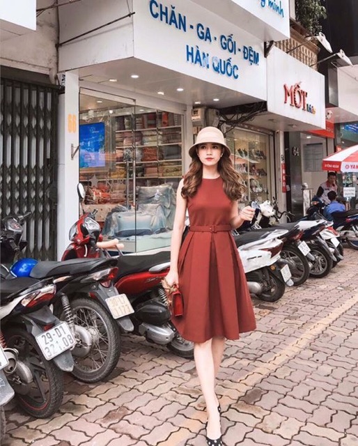 Đầm xoè thắt eo thanh lịch | BigBuy360 - bigbuy360.vn
