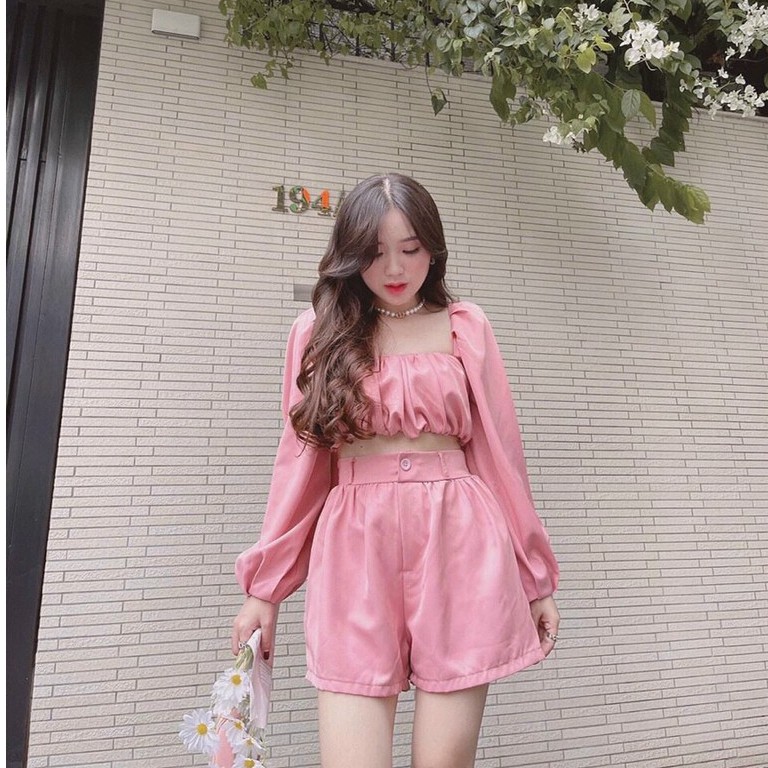 Set bộ áo croptop kèm quần đùi siêu cute cho nàng dễ thương cho nàng năng động đi biển đi chơi công sở