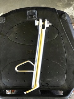 Chân chống inox 304 xe winner