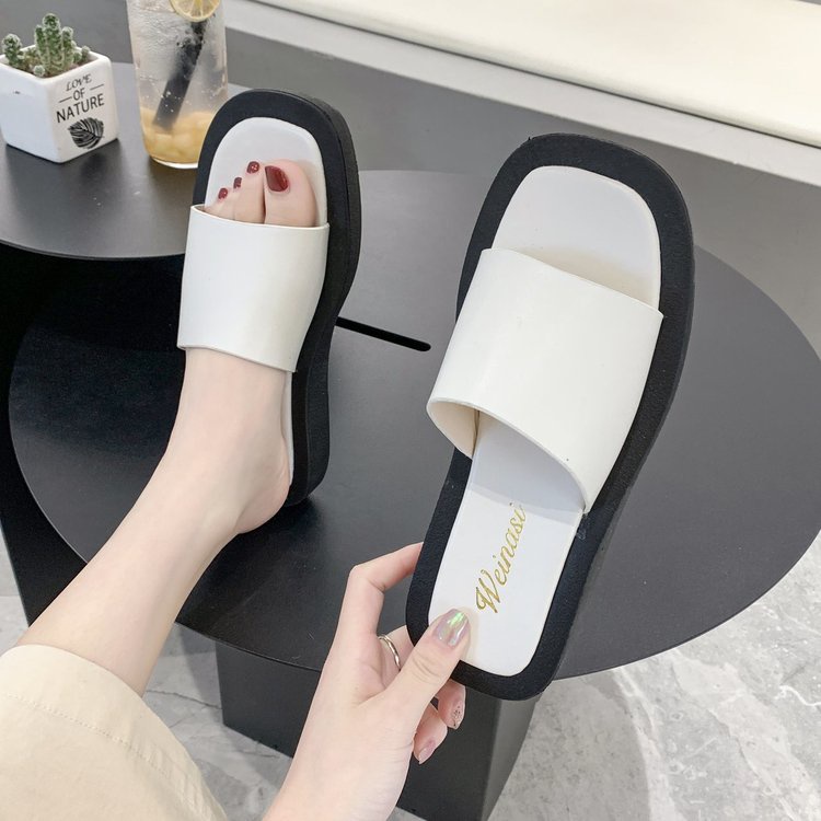 Dép nữ đế bệt, quai ngang dép siêu nhẹ siêu êm có hai màu đen trắng size 35-39  - DB.01