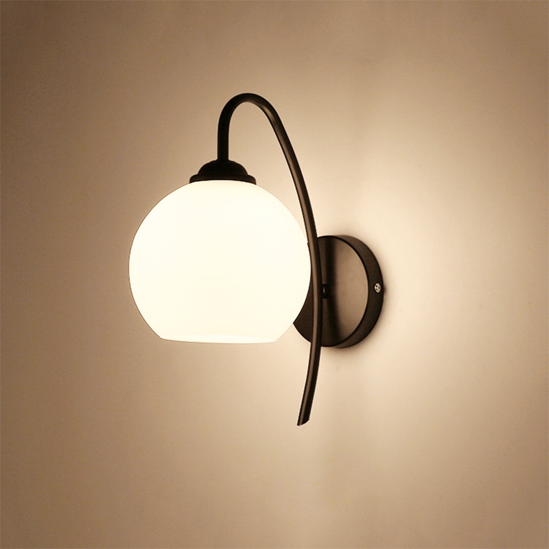 Đèn ngủ treo tường chao trắng sữa thân dài, Đèn treo tường trang trí phòng khách UPLED