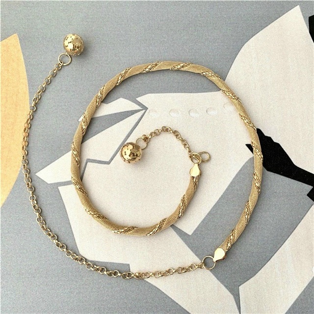 Đai váy chuỗi xích phối nhiều kiểu | BigBuy360 - bigbuy360.vn