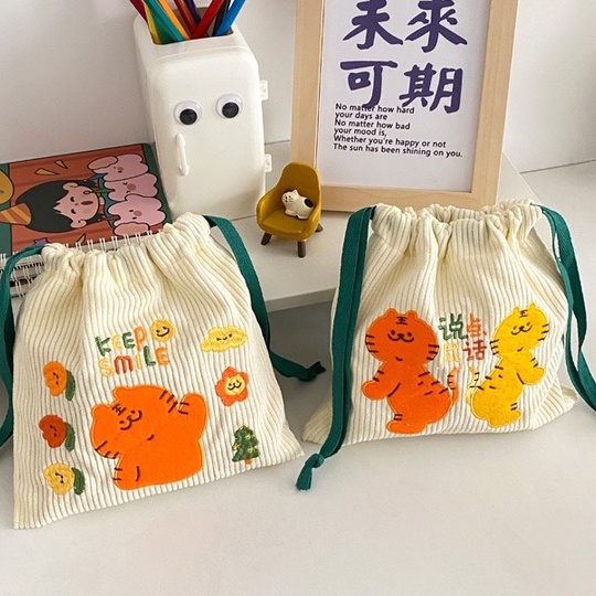 Túi dây rút đựng đồ trang điểm chất liệu nhung kẻ họa tiết hổ dễ thương tiện dụng