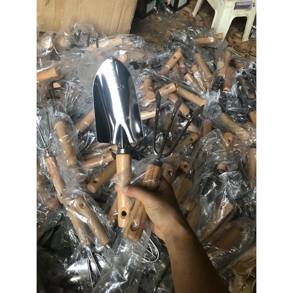 Bộ Dụng Cụ Làm Vườn 2 Món, Xẻng Trồng Cây Cuốc Và Cào Bộ Xẻng Làm Vườn chất thép trắng