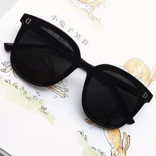 K11-K11-1 - Kính mát nam nữ, mắt kiếng râm thời trang chống nắng du lịch màu trắng hoặc đen chữ D | BigBuy360 - bigbuy360.vn