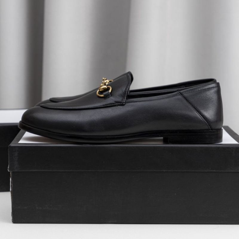 giày lười loafer nam nữ da thật mũi tròn gắn quai xích G-C Gucci