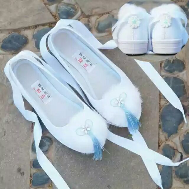 Giày cổ trang