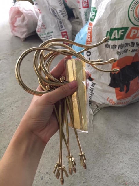 Móc đồng các loại