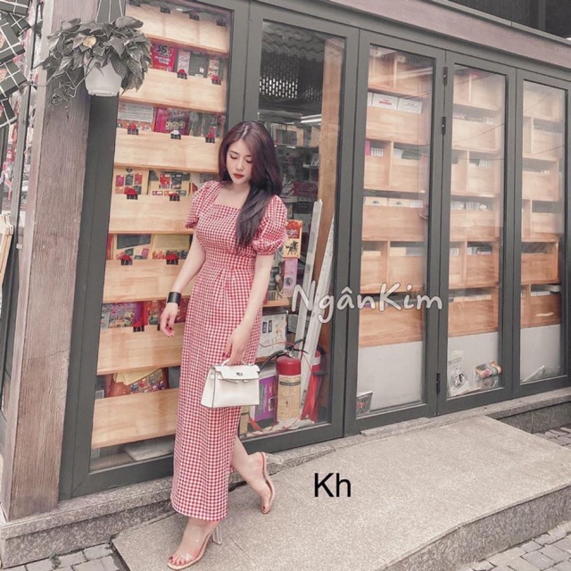 Váy maxi kẻ đỏ chất đẹp