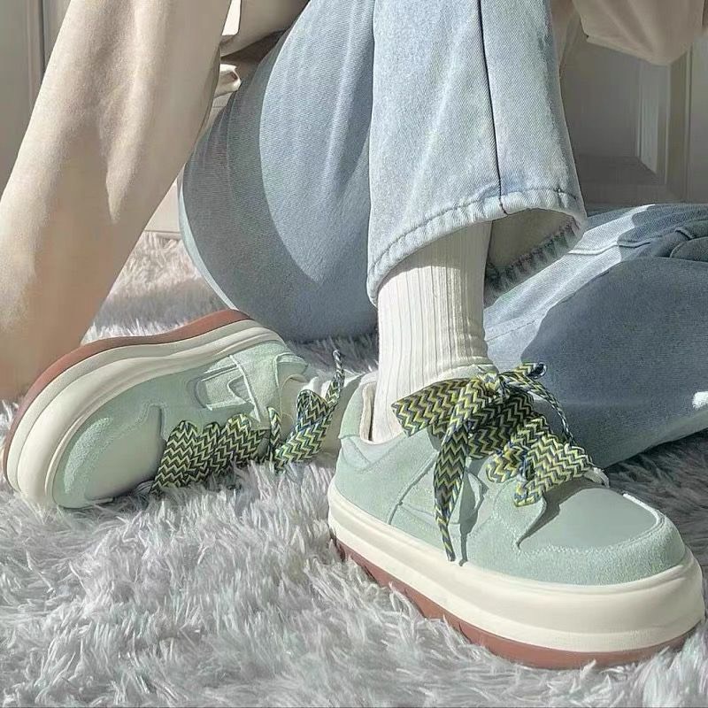 Giày thể thao nữ độn đế bánh mì xanh mint dây to phong cách thời trang tăng chiều cao