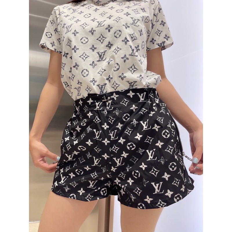 Quần shorts Louis Vuitton LV hàng cao cấp in logo thương hiệu cạp chun có khóa kéo hông
