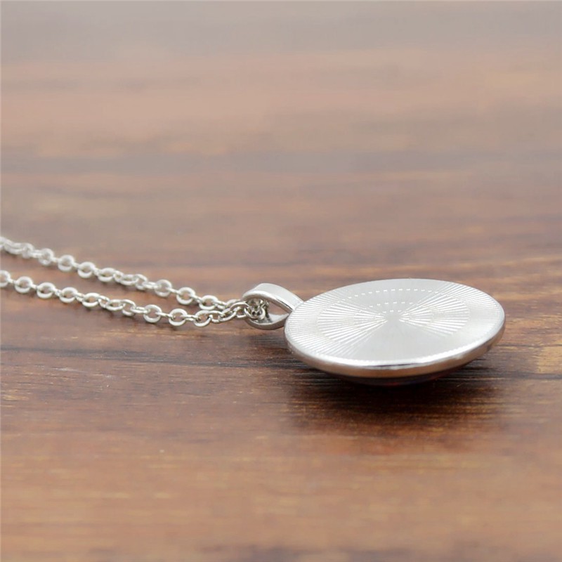 Weiweijewelry/Mặt dây chuyền bằng đá quý của nam giới Vòng cổ Bùa thần Horus Ai Cập cổ đại