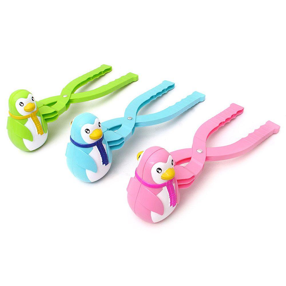 Đồ Chơi Quả Cầu Tuyết Hình Chim Cánh Cụt Vui Nhộn Cho Bé