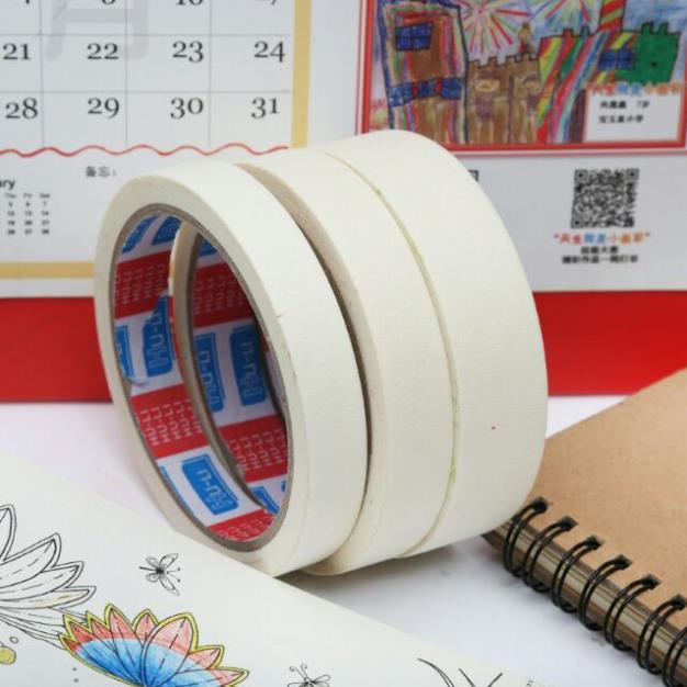 01 Cuộn Băng Dính Giấy 2cm Dày 14m loại băng dính để dán lên sản phẩm và có thể viết lên được để ghi chú hay hướng dẫn