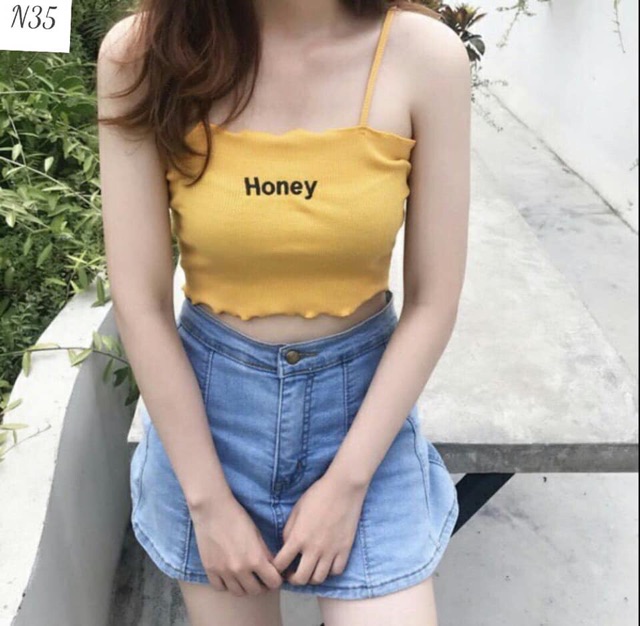 Áo 2 dây chữ thêu honey