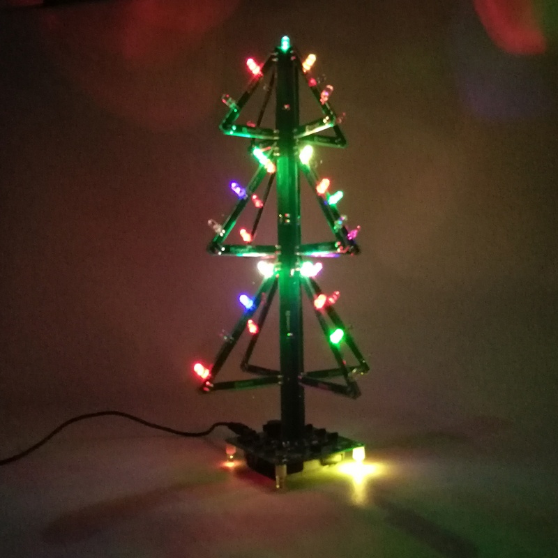 Bộ Cây Thông Noel Gắn Đèn LED 3D Phát Nhạc DIY