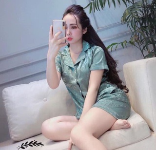 Bộ đồ mặc nhà lụa gấm