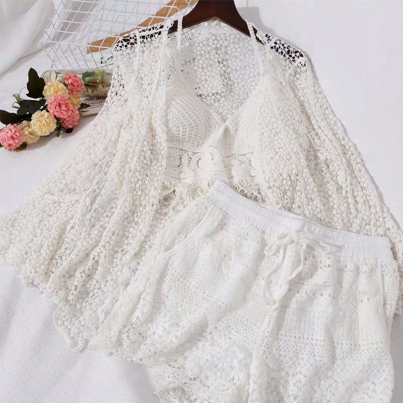 HH15-set biển 3 món - bra hoa tròn tua rua + quần ren hoạ tiết đồng xu + choàng ren hạt gạo tay loe