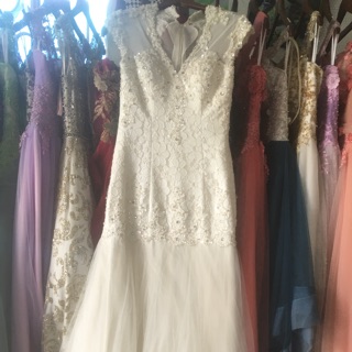 Thanh lý váy cưới giá rẻ