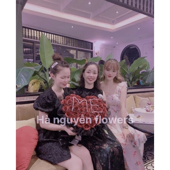 Hoa sinh nhật-Hoa tặng mẹ: bó hoa hồng nhũ 50 bông kết hợp voan siêu sang( nhận đặt số bông theo yêu cầu)