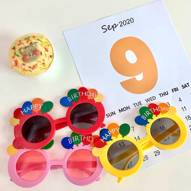 Kính mắt gắn chữ HAPPY BIRTHDAY decor xinh xắn đáng yêu