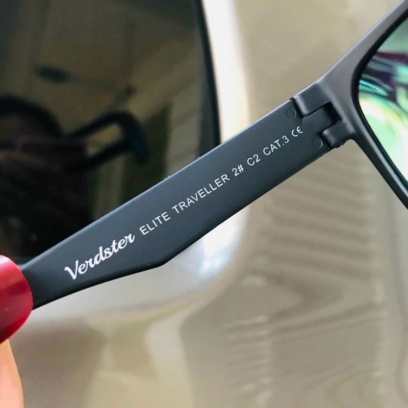 Gọng kính nam chóng uv đi biển | BigBuy360 - bigbuy360.vn