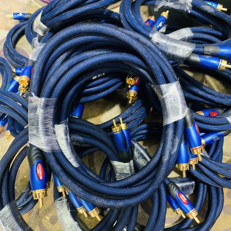 Dây av Monster bãi Mỹ