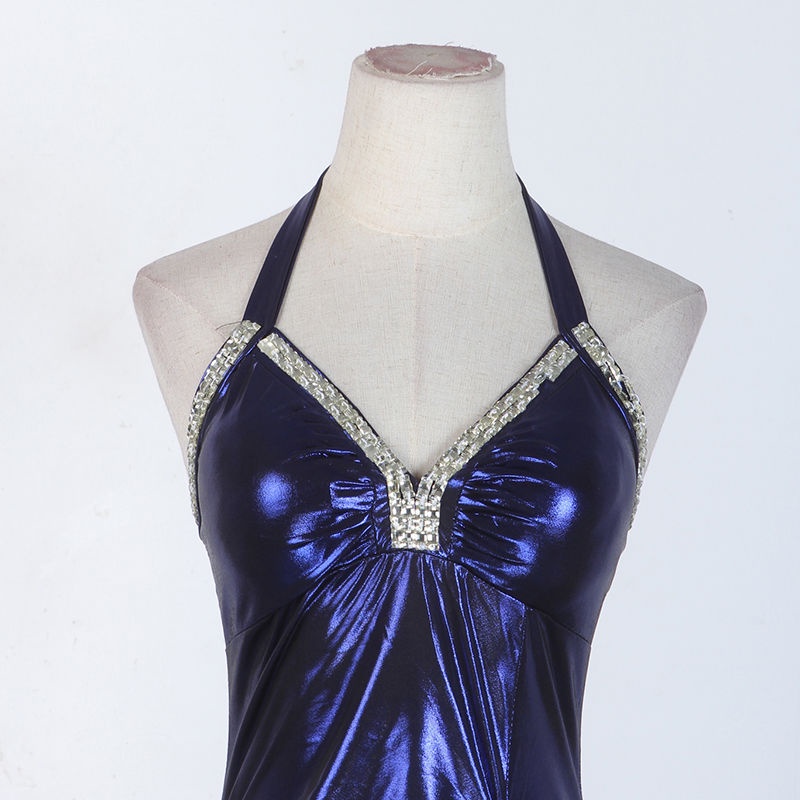 Treo cổ Kiểu đầm đính kim cương 2021 Váy dạ hội xẻ tà bằng lụa sáng màu mới có xếp li