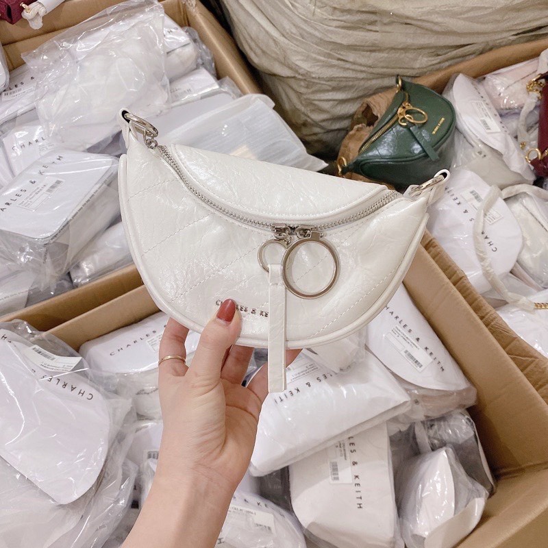 Túi Bao Tử C.K hàng QC kèm dây xích và 2 dây da vỡ hộp size 20cm SHOP DUYÊN CƯỜNG688