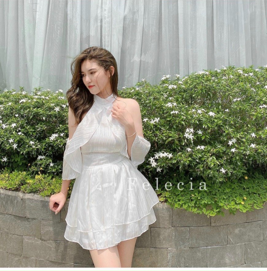 Đầm trắng tầng cổ yếm - SẴN  KÈM VIDEO HINH THẬT  BAO KIỂM ❌