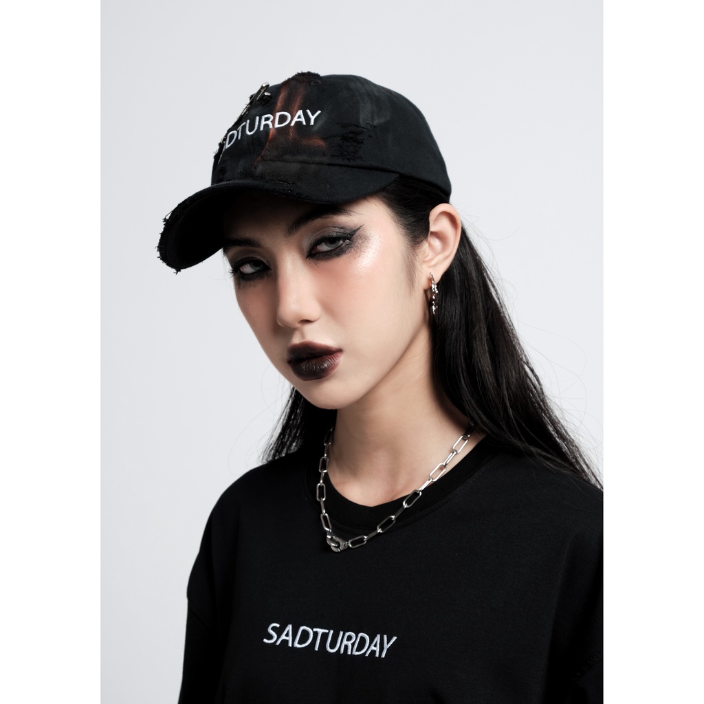 Nón Mũ Lưỡi Trai PERFEXT BASIC SADTURDAY *BLACK* Unisex Nam Nữ Màu Đen Hoạ Tiết Thêu